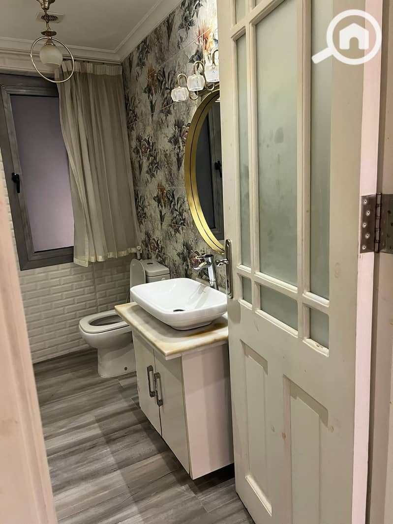 5 15fa0cd9-bb54-4e65-bb08-d55b5bfbf0c9. jpeg