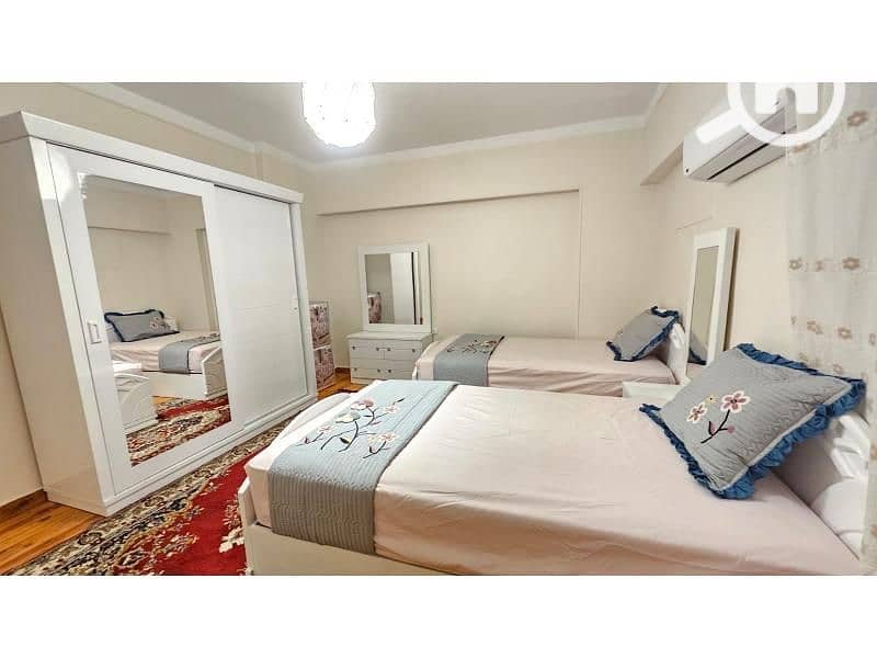 11 WhatsApp Image 2025-12-15 at 06.40. 14_63c868df. jpg