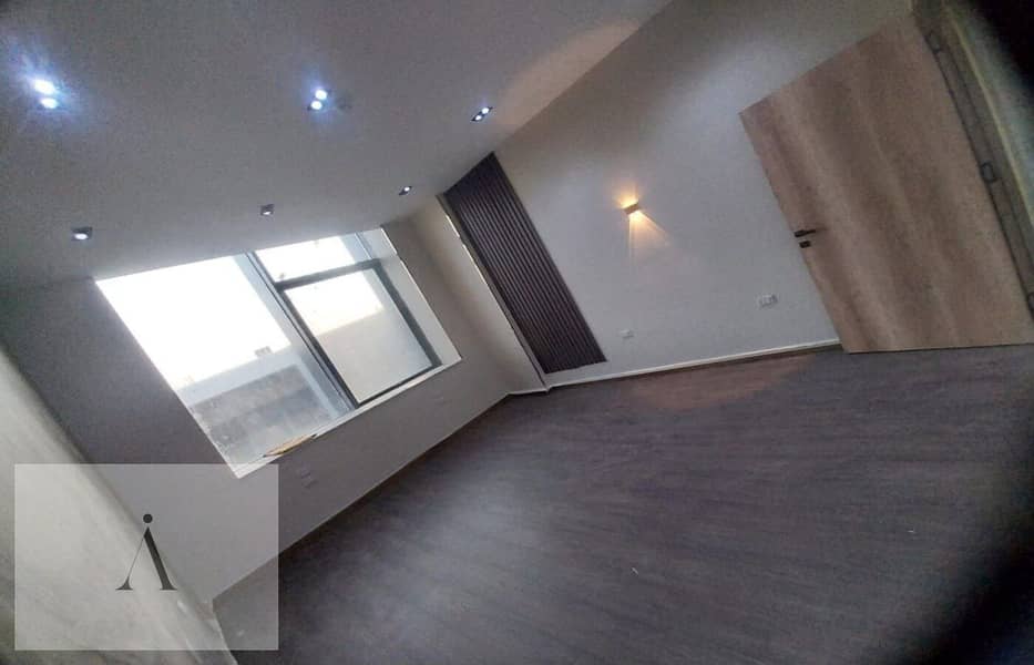 8 photo_5_2025-12-15_17-37-00. jpg