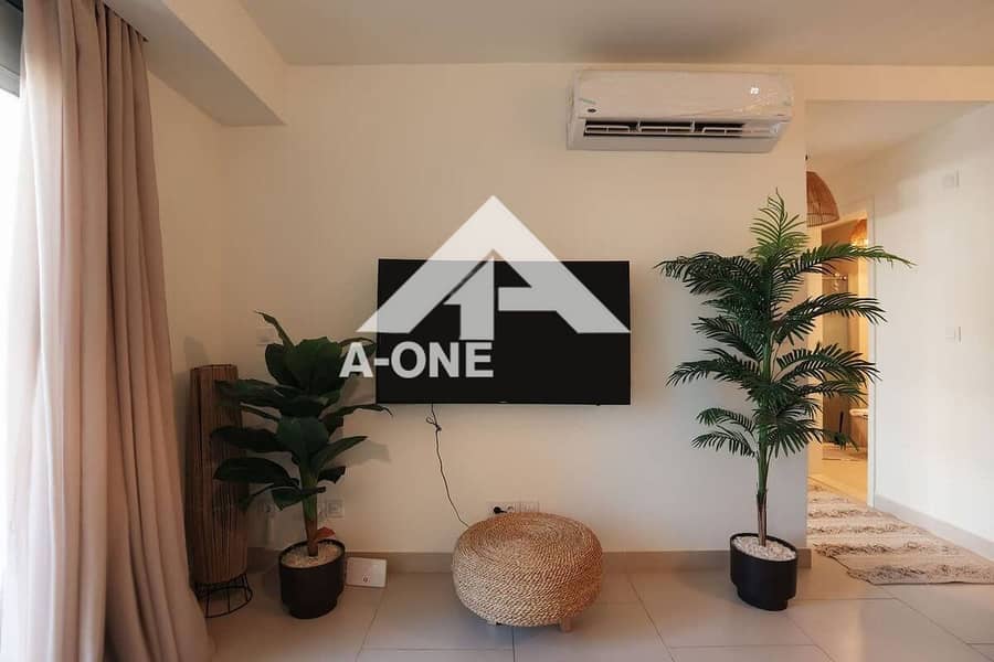 7 b2978d80-57d3-4f7d-9603-804b829020b7. jpg