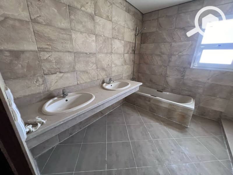 21 IMG-20251215-WA0332. jpg