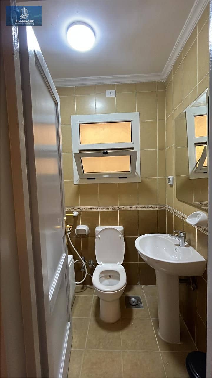 14 WhatsApp Image 2025-12-15 at 18.35. 53_5e82ee6e. jpg