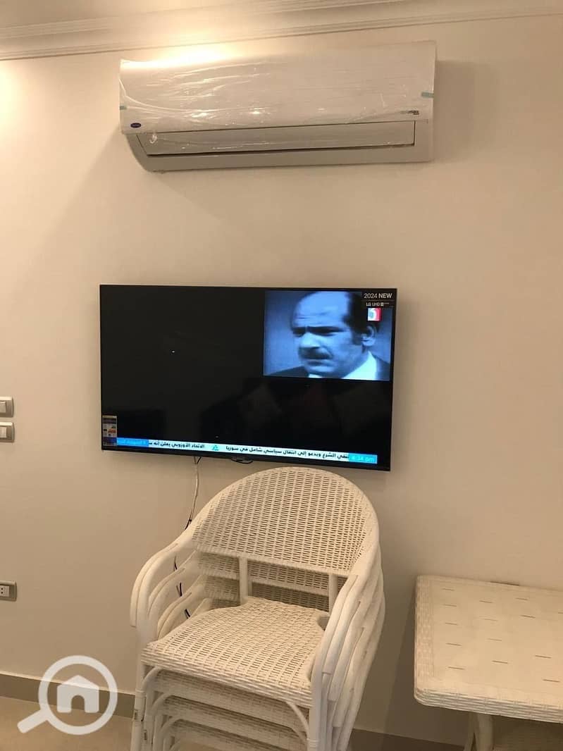 8 7e247e8b-cb34-4c71-87c0-71df8f5c9510. jpeg