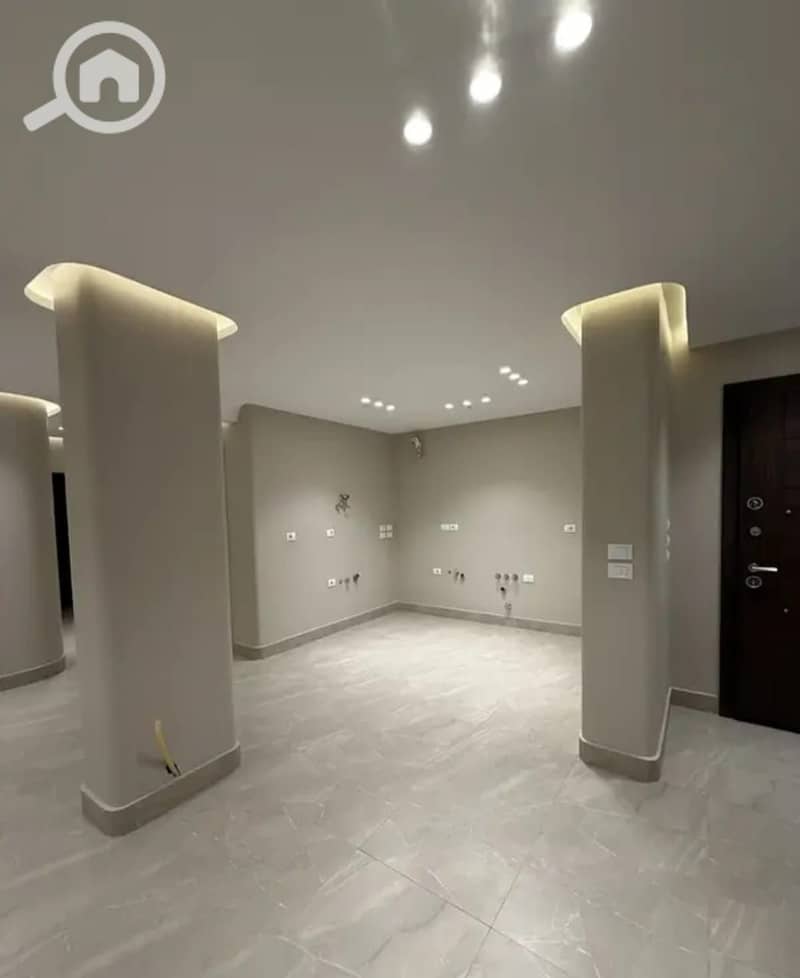 2 026526dd-92c7-4b42-ba64-669cd51d102a. jpeg