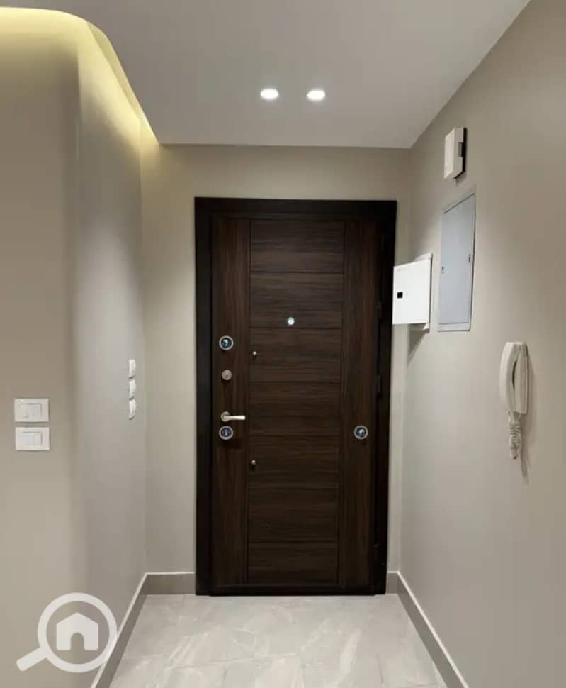 8 69c9897a-6e04-486a-aaa1-d35c5e21d973. jpeg