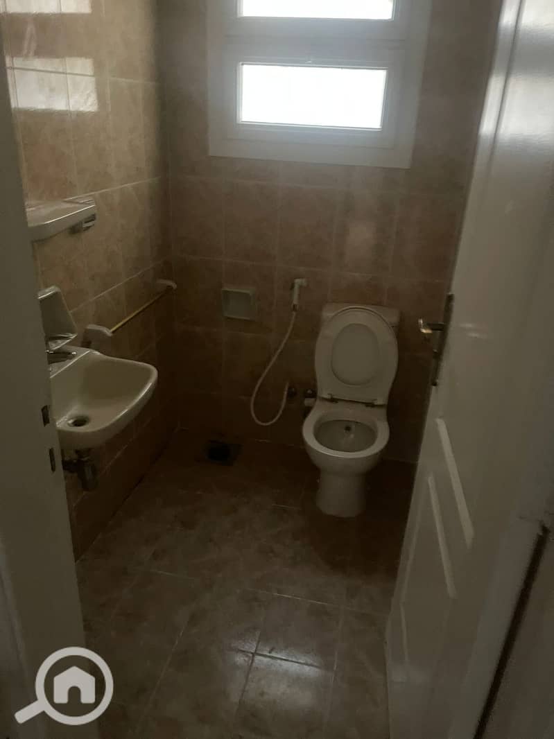 5 342a60b5-a085-47be-8b63-8d3f0981e7cd. jpeg