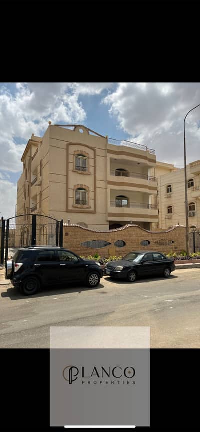 فیلا 5 غرف نوم للبيع في 6 أكتوبر، الجيزة - IMG-20251215-WA0032. jpg