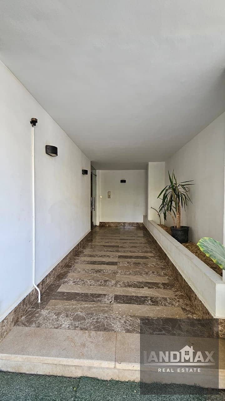 12 WhatsApp Image 2025-12-03 at 13.54. 38_43cdeeca. jpg