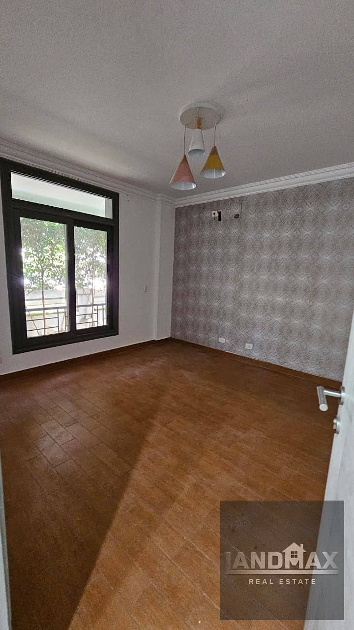 18 WhatsApp Image 2025-12-03 at 13.54. 38_9a6efbaa. jpg