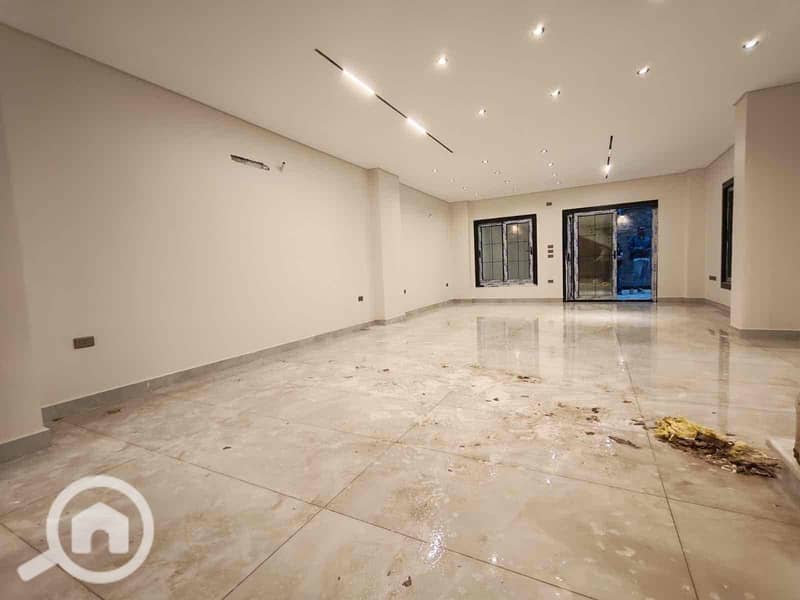 4 47b40474-2e4c-4bb0-b770-39c1e4107592. jpg