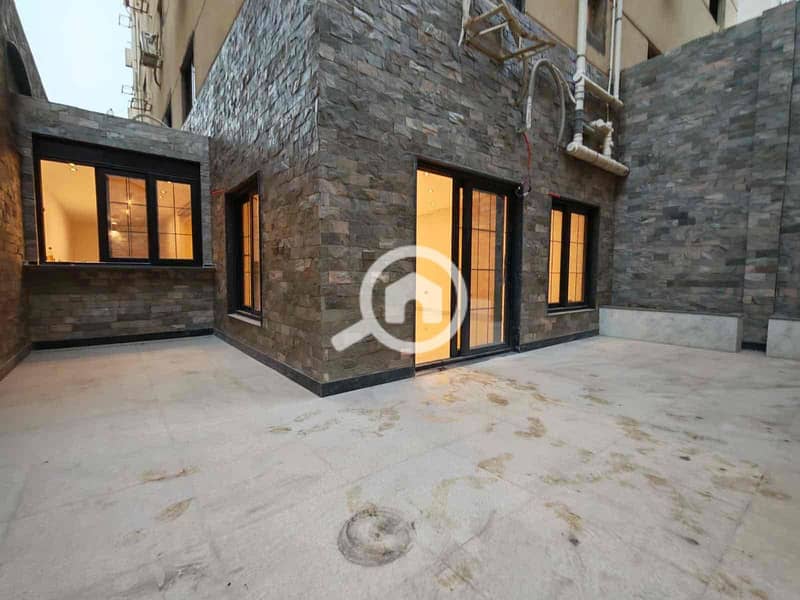 6 938664e8-39af-4b30-9475-a0e212839123. jpg