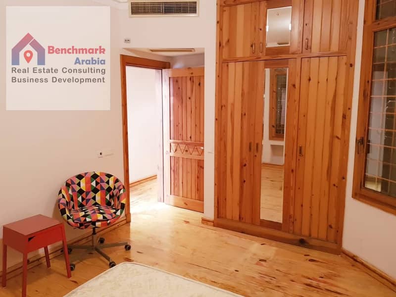 10 8f522977-5f8a-4005-b7c5-737bc70b9f21. jpeg