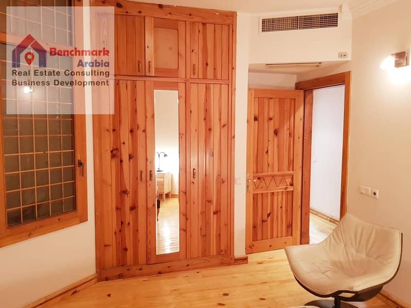 12 201b6a49-7fe3-4d21-b7a3-3f49a91578e6. jpeg