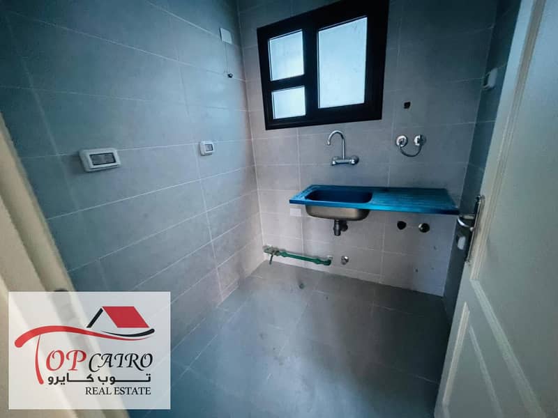 3 IMG-20251125-WA0070. jpg