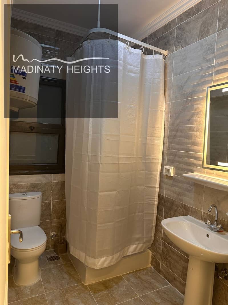 3 WhatsApp Image 2025-12-15 at 15.37. 39_8911af88. jpg