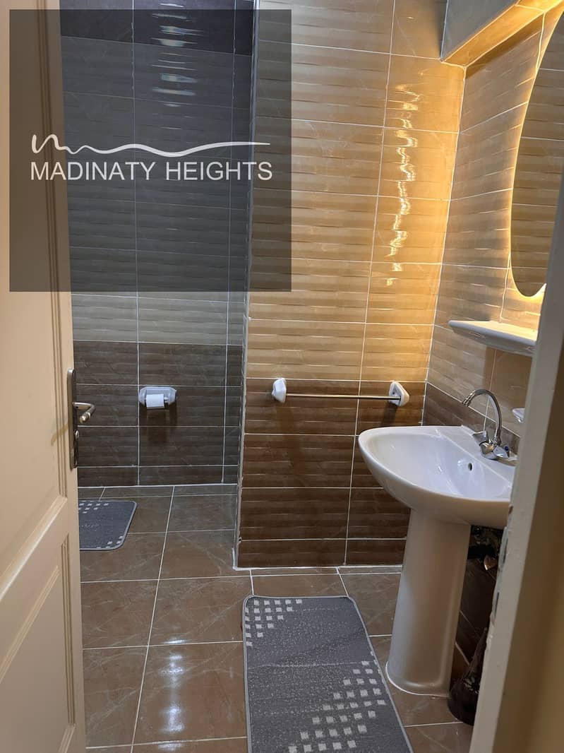 10 WhatsApp Image 2025-12-15 at 15.37. 41_239ced03. jpg