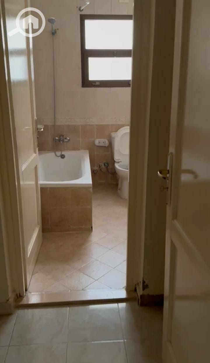 8 6459f639-af7d-42b1-b16f-446358c49ca1. jpeg