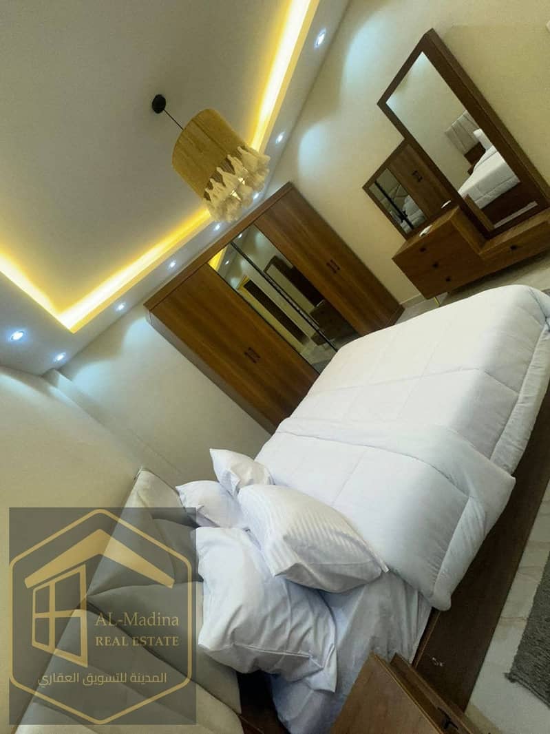 4 e11cb963-cf72-407c-9621-a22fd7dbe017. jpg