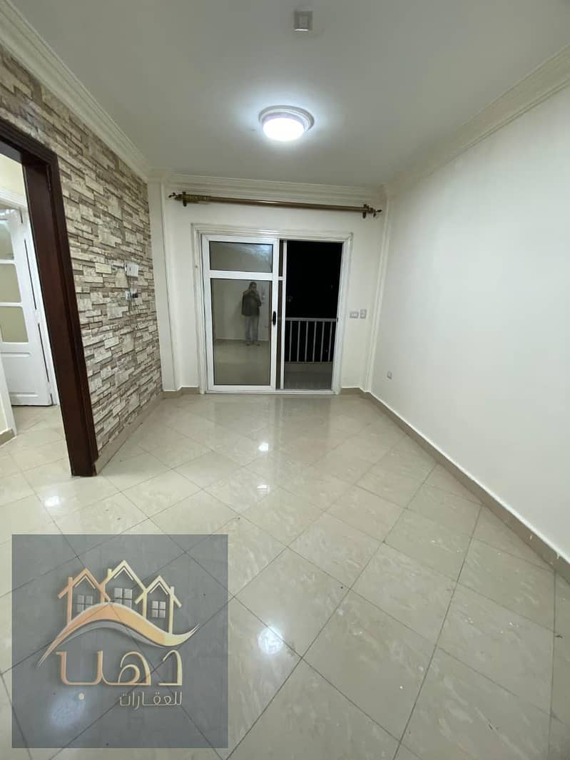 7 67b257b9-3352-45f7-83c4-c7b04bad8d57. jpg