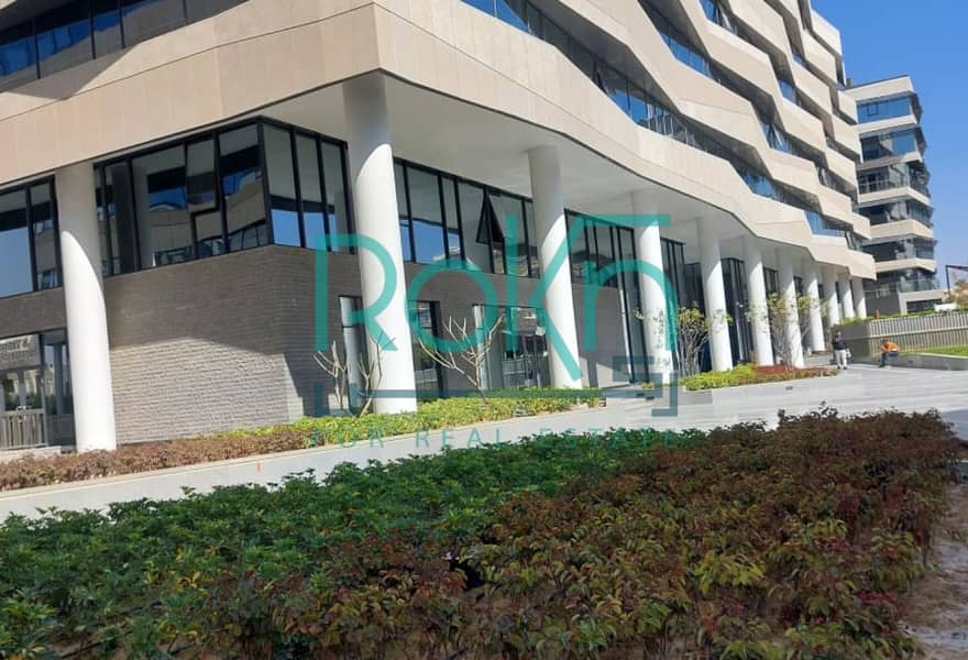 4 8c9b450f-7160-4132-b462-24a38ec8b280. jpg