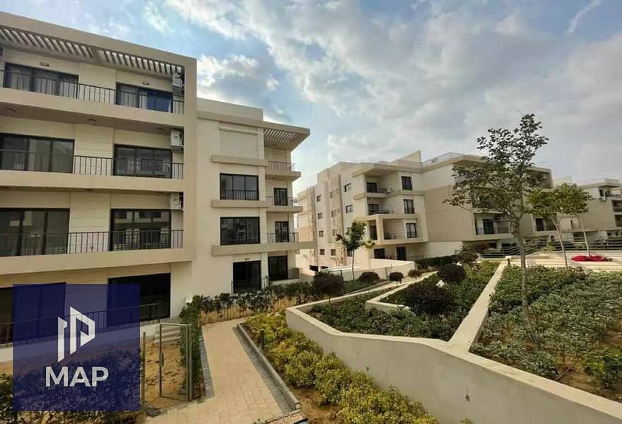 8 438230551_2048137025558815_5771746150010743617_n. jpg