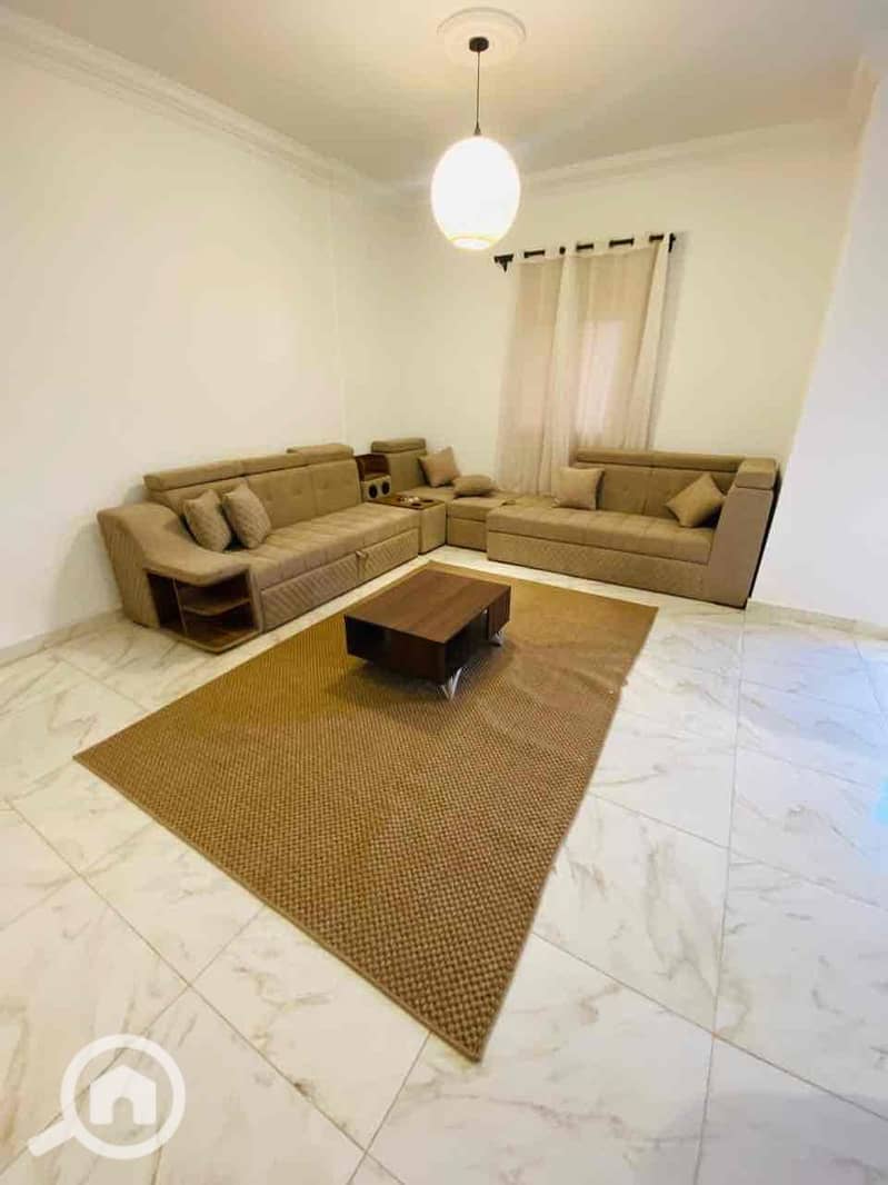 4 ef7a408f-2d3f-4d9a-ba62-03cb0cd86b70. jpg