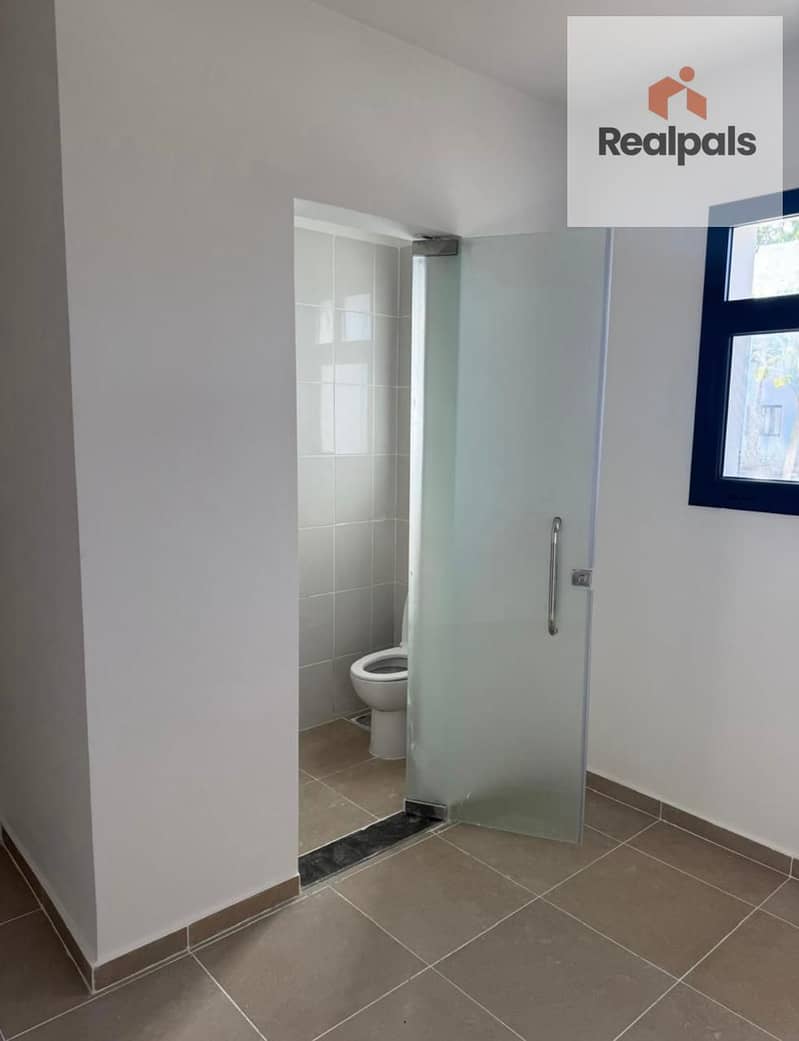 8 WhatsApp Image 2025-12-15 at 6.20. 47 PM (5). jpeg