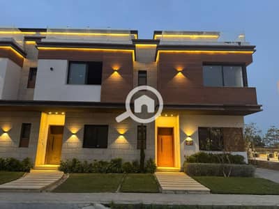 فیلا 6 غرف نوم للبيع في القاهرة الجديدة، القاهرة - photo_2025-03-26_01-16-37. jpg