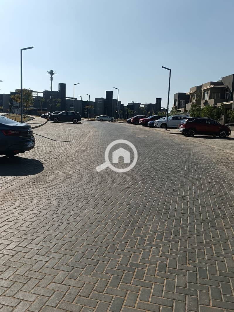 8 WhatsApp Image 2025-12-11 at 16.23. 30 (1). jpeg