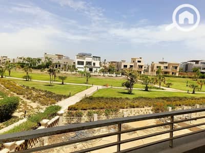 فیلا 5 غرف نوم للبيع في 6 أكتوبر، الجيزة - IMG-20251207-WA0192. jpg