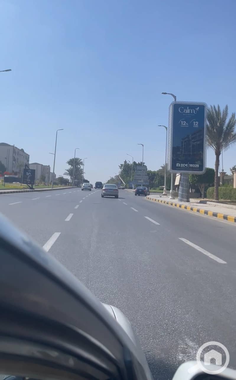 10 9dc1442e-c2f9-41b6-90fb-77d26f5e501c. jpg