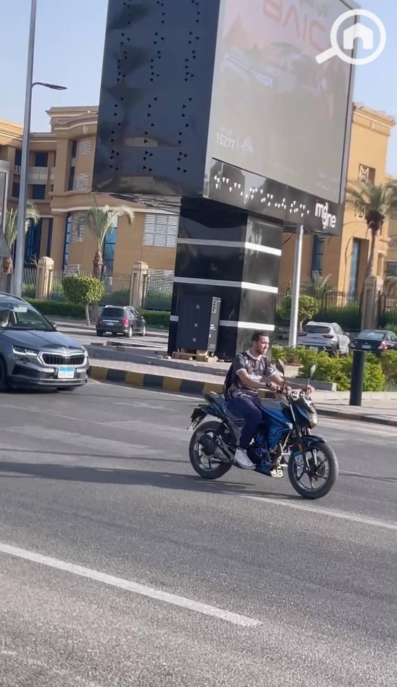 12 1f3f079c-5ef8-4591-a9ff-91bd2f2745eb (1). jpg