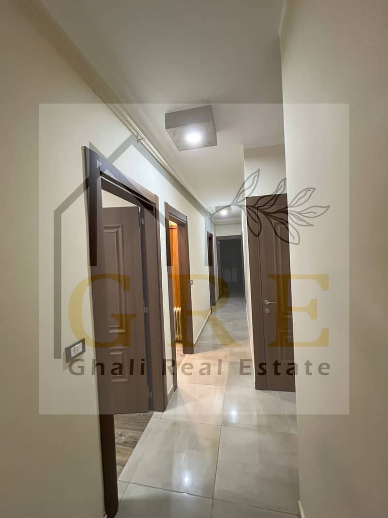 9 c95ca421-b371-4e05-b86d-ff217900c63e. jpg