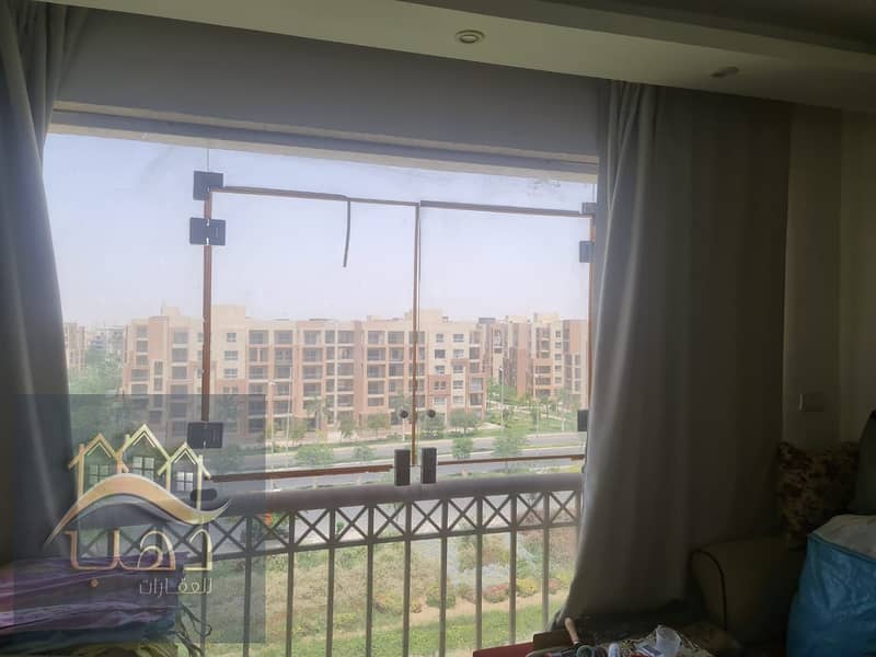 10 5d898b2b-5960-4465-b31a-922a88279f92. jpg