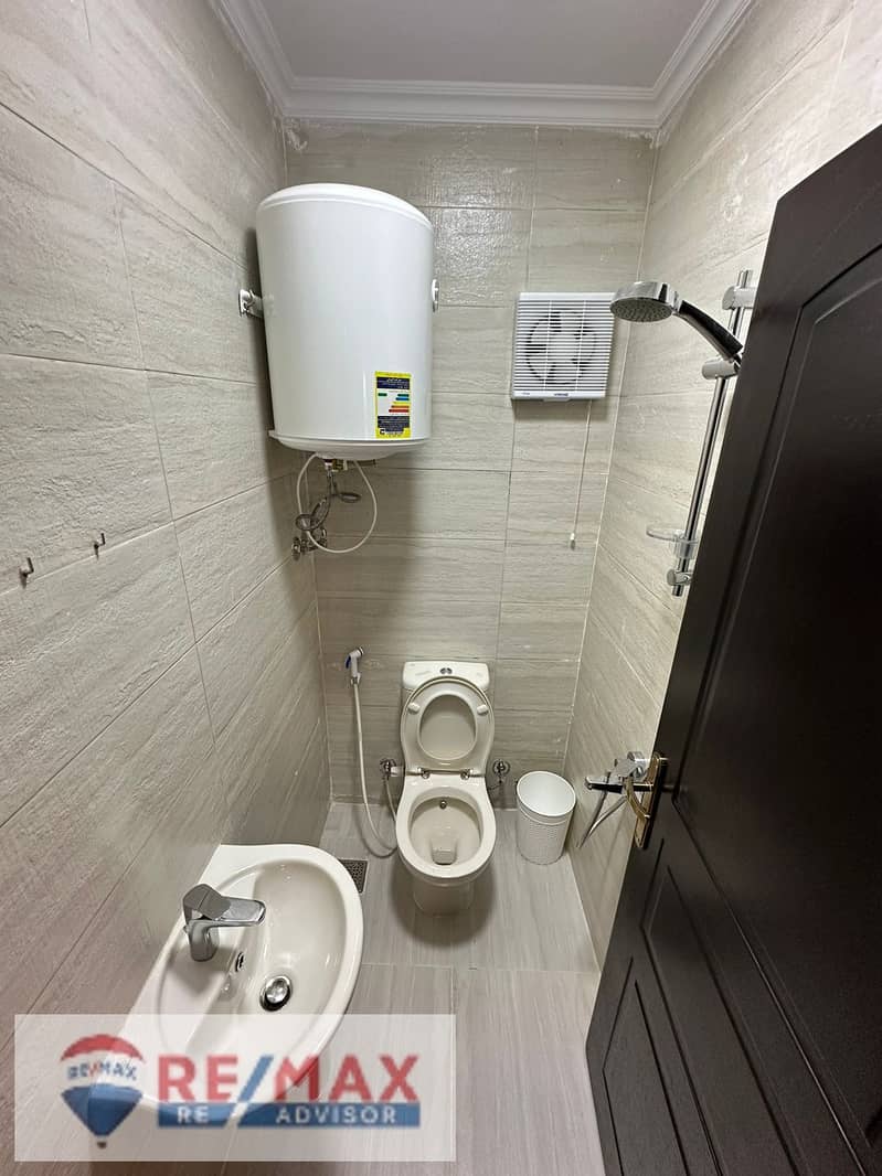 10 WhatsApp Image 2024-12-08 at 11.50. 43 AM (2). jpeg