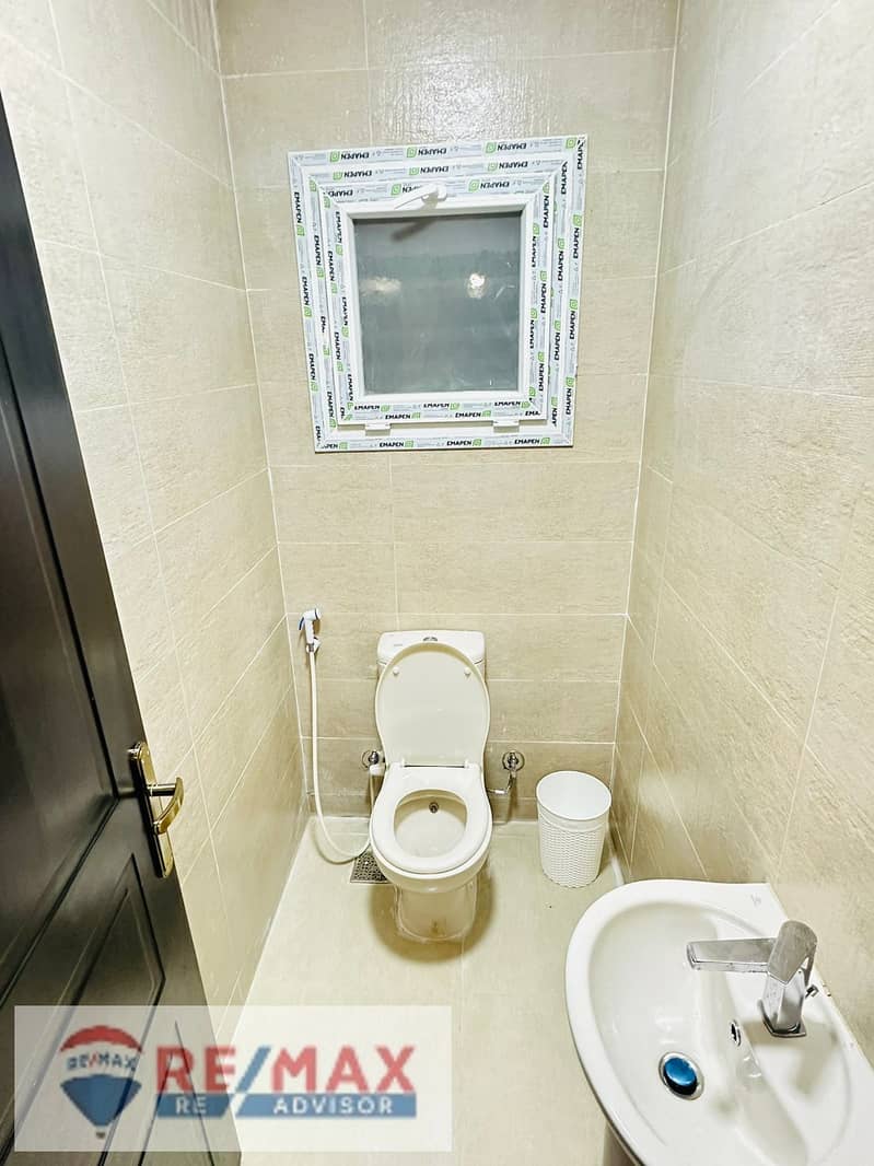 16 WhatsApp Image 2024-12-08 at 11.50. 41 AM (3). jpeg