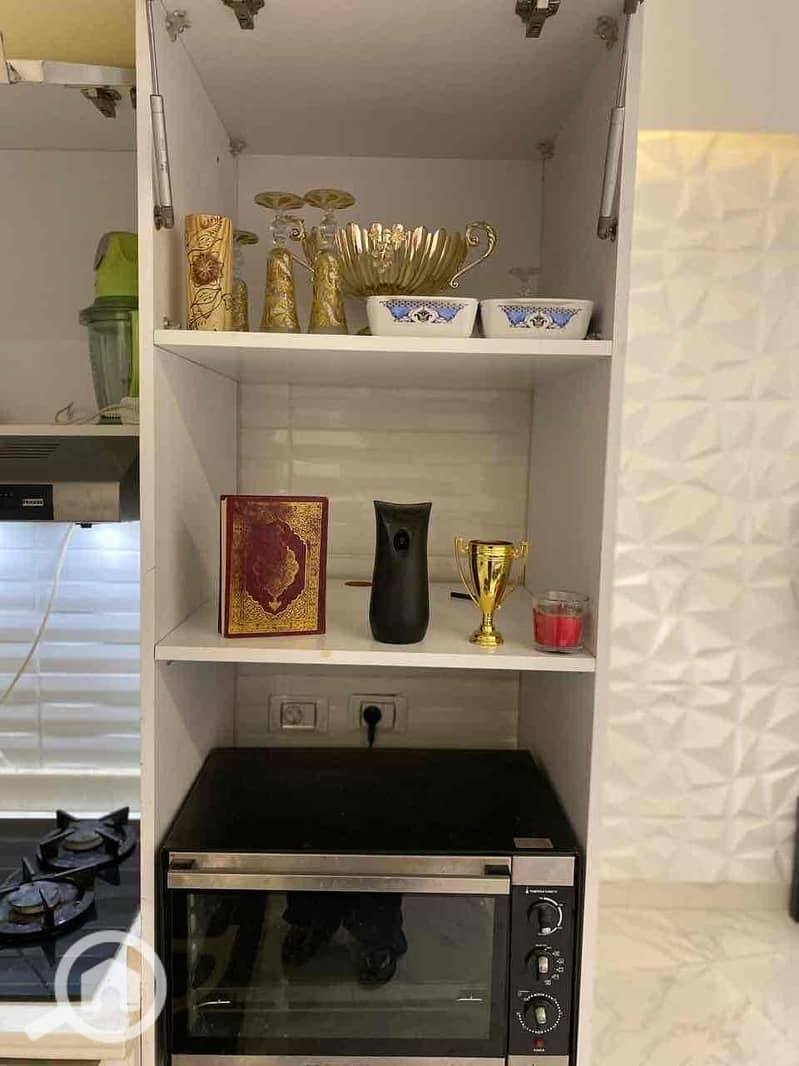 6 eefec04a-4142-41f4-82cd-48f4a9af8359. jpg