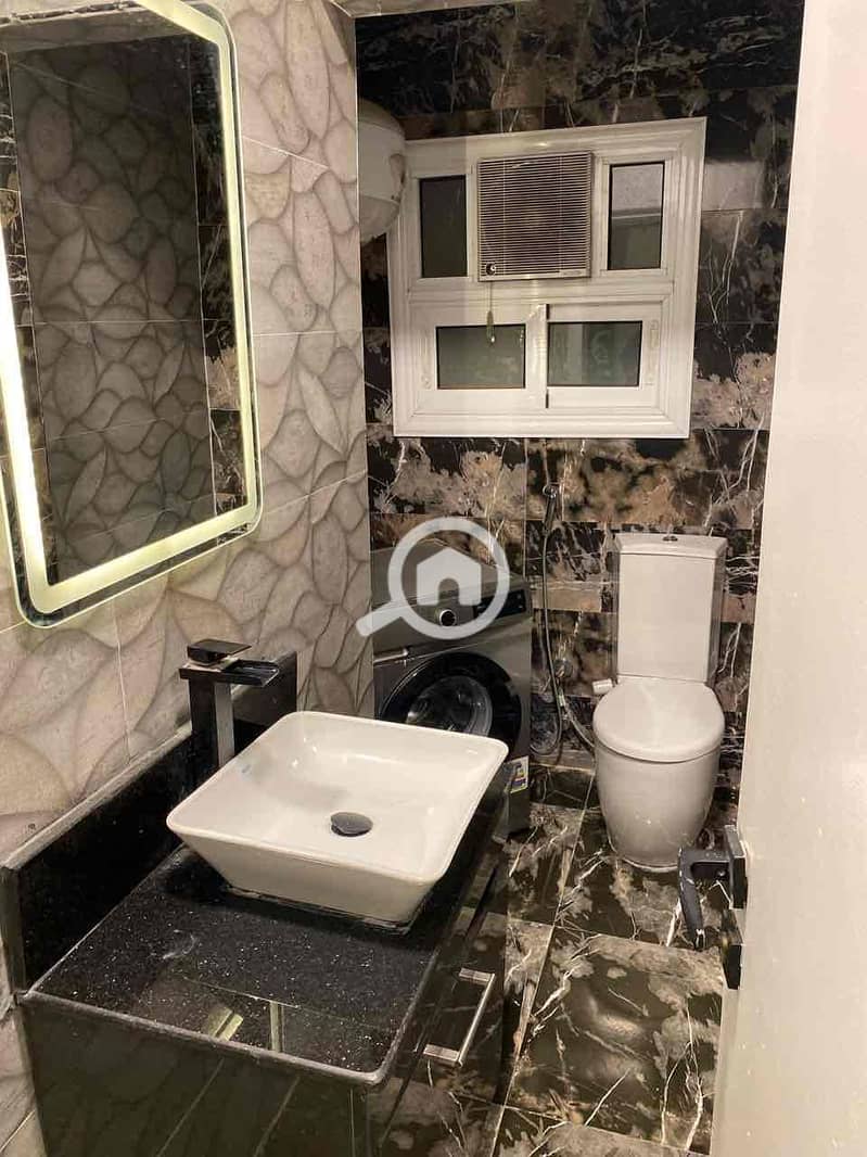 13 017f7211-dec8-4306-80bb-db9c02baa763. jpg