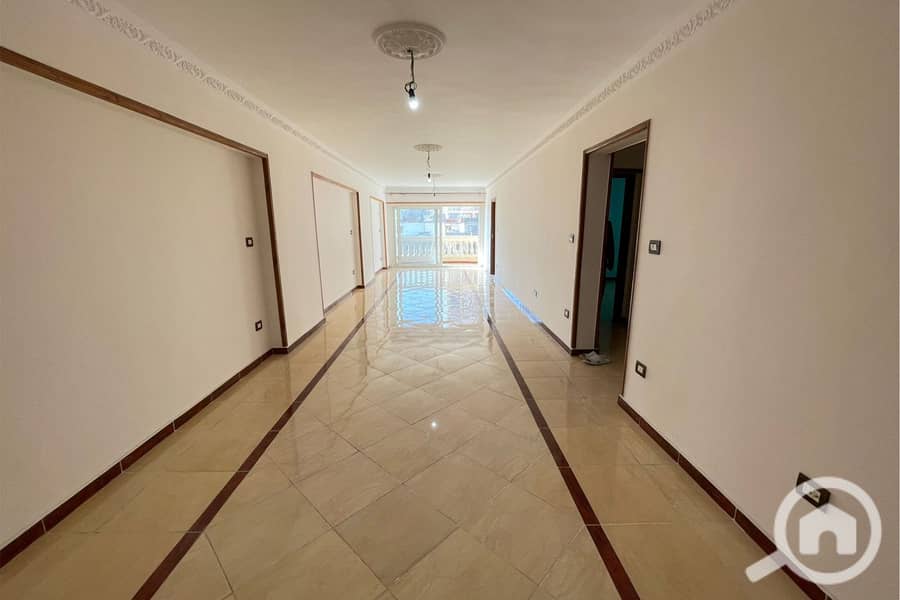 4 Untitled-1_0007_WhatsApp Image 2025-12-07 at 11.11. 38 AM. jpg