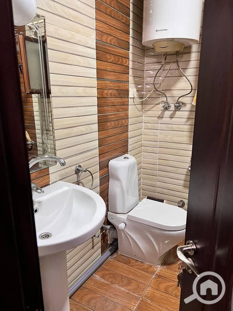 7 7ea878bf-d7a8-4ddc-8b03-a7b650fe6cfe. jpeg