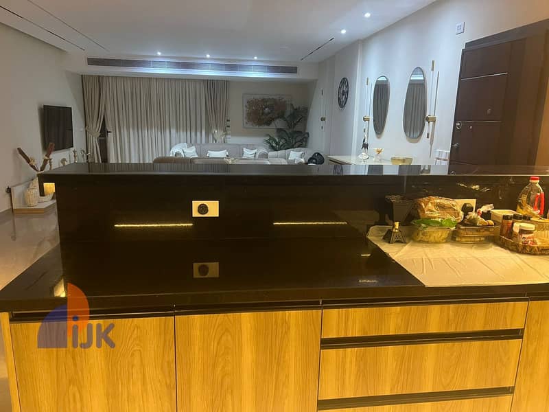 6 WhatsApp Image 2025-12-15 at 19.27. 14_46c3f095. jpg