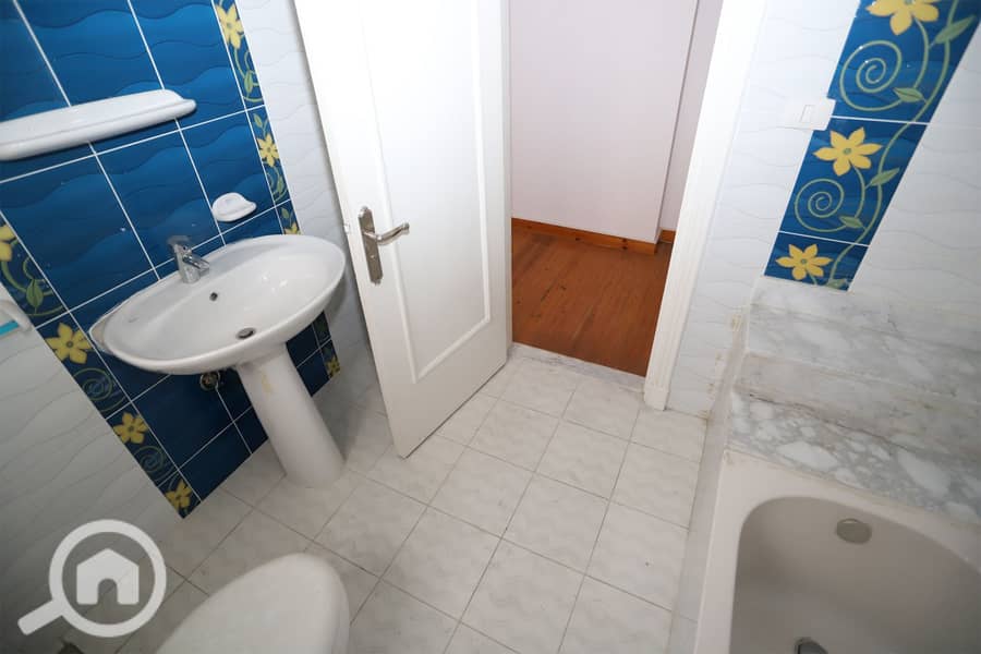 15 Untitled-1_0012_WhatsApp Image 2025-12-14 at 7.44. 07 PM. jpg