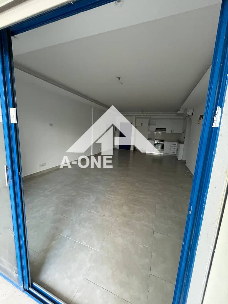 13 4b61fa4c-d556-4080-b7cc-9bcaebb49802. jpg