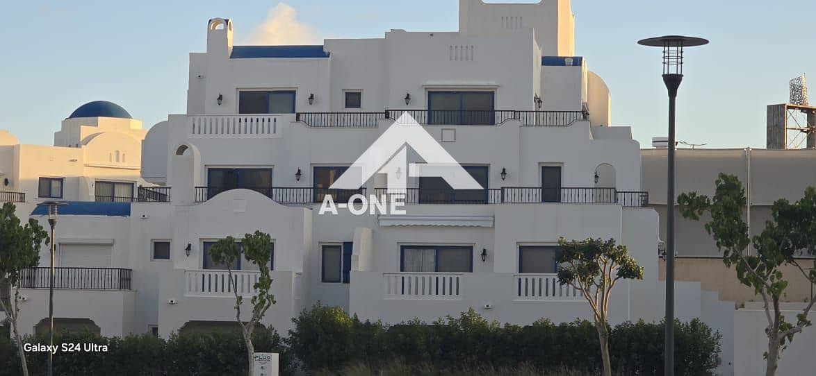 6 bed468e1-6629-48f2-b0c6-ea9b66ed22f4. jpg