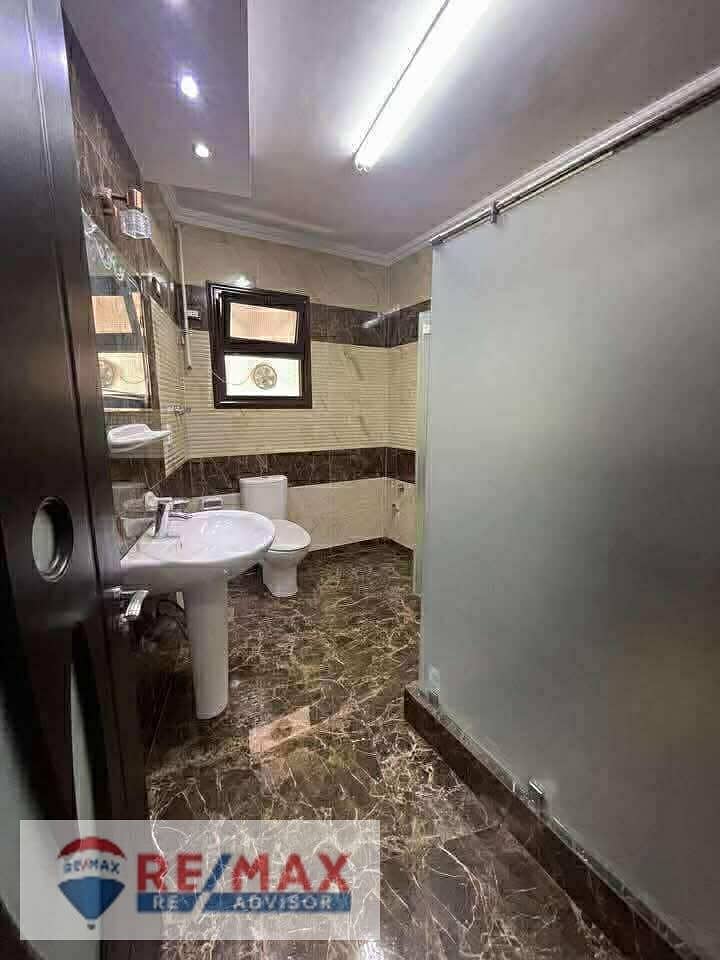 4 ab1052f3-8242-400c-91e0-30b8a1030e51. jpeg