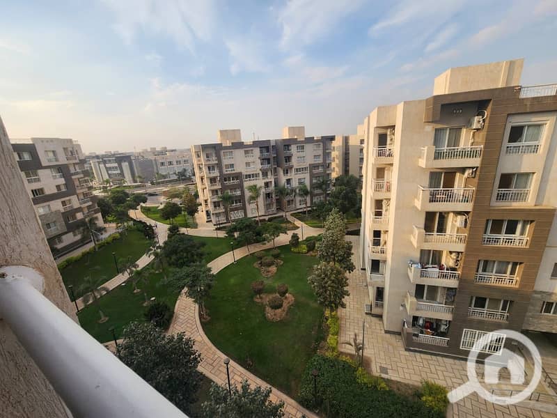 4 WhatsApp Image 2025-12-12 at 19.48. 17_e9de5d3a. jpg