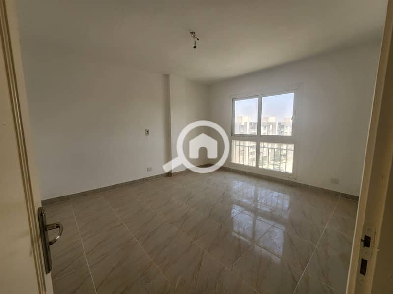 5 WhatsApp Image 2025-12-12 at 19.48. 20_9a75263c. jpg