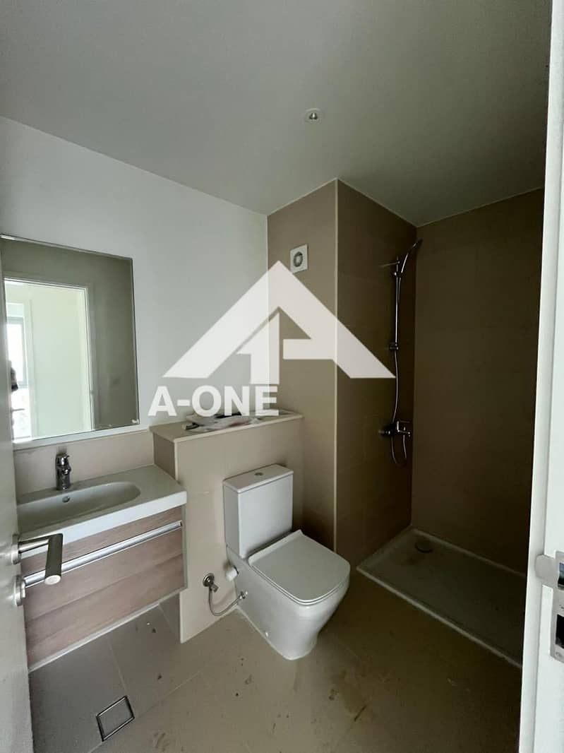 13 abf2fa98-d00e-4176-b47f-bac5640d3a1a. jpg