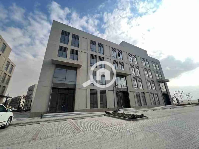 2 FB_IMG_1760104008106. jpg