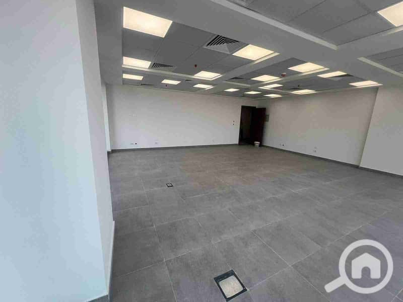 2 FB_IMG_1765153851556. jpg